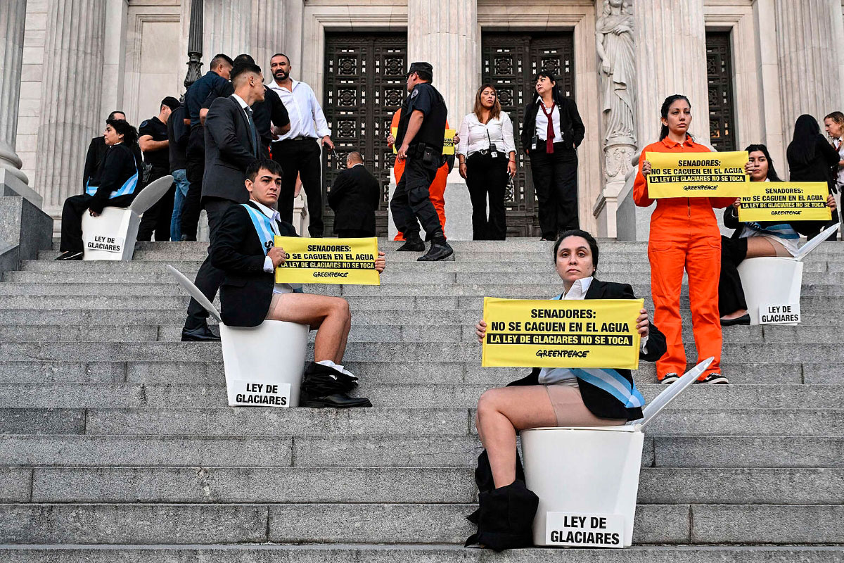 Defender los glaciares no es un crimen: procesan a 12 activistas por una protesta contra la reforma de la ley